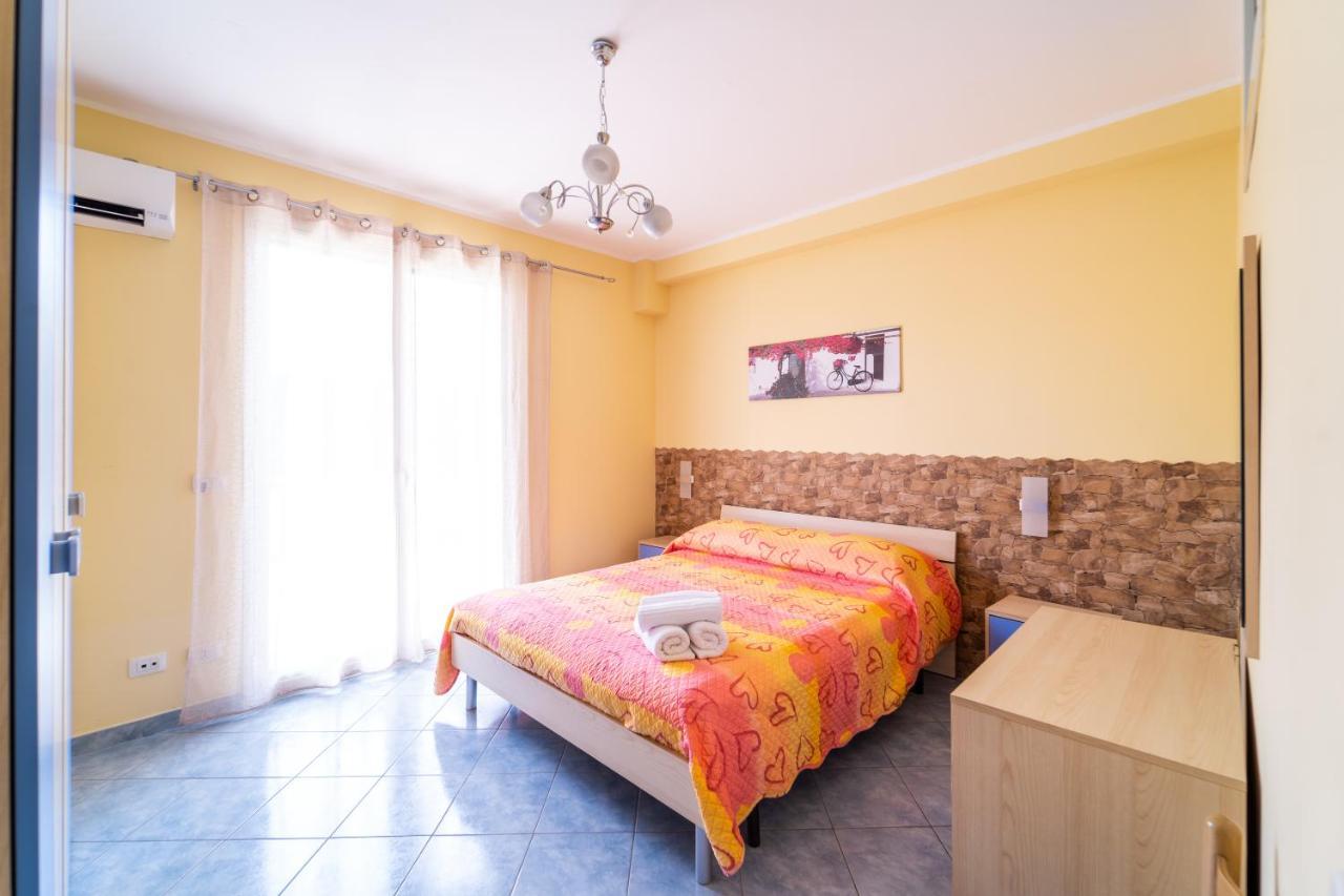 Le Ville Della Contea -Vacation Rentals Mascali Bagian luar foto