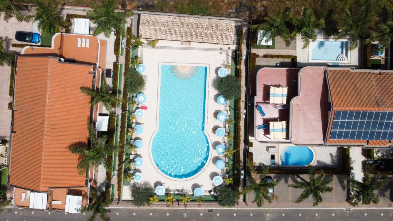 Le Ville Della Contea -Vacation Rentals Mascali Bagian luar foto