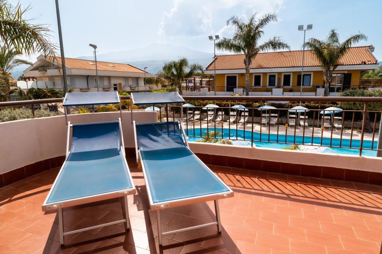 Le Ville Della Contea -Vacation Rentals Mascali Bagian luar foto